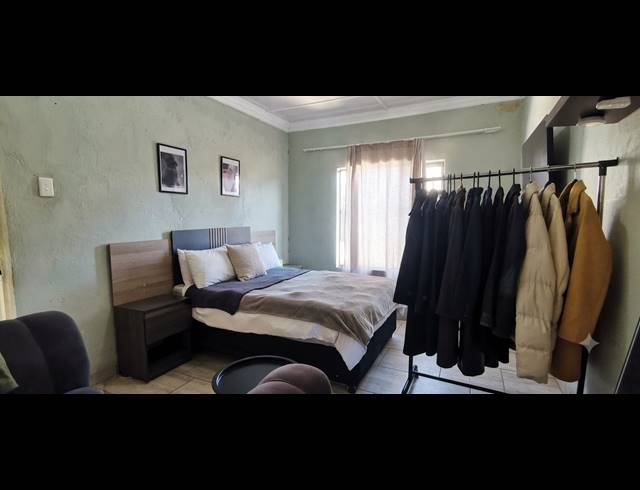 4 BEDROOM HOUSE FOR SALE IN SEBOKENG ZONE 11